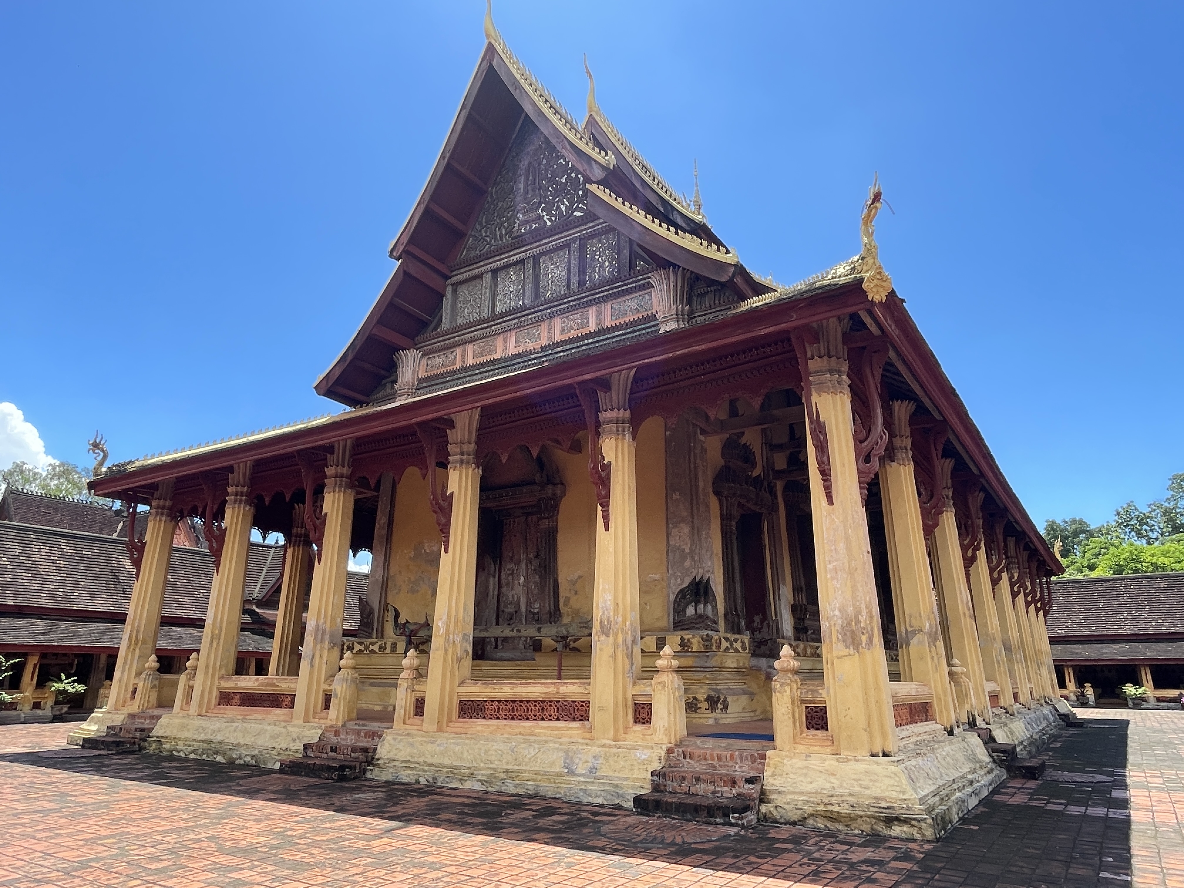 Vientiane Landmarks and Cultural Immersion Tour