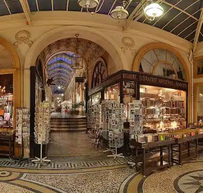 Shopping In Paris : Elegance to Modern with Free eSIM Tour